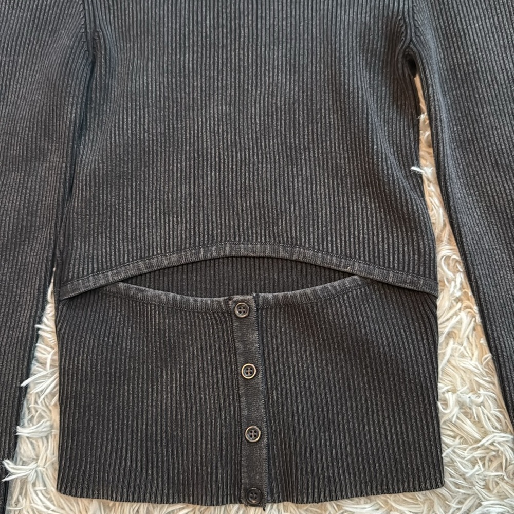 Zara ribbed cold shoulder cut out shirt - Picture 3 of 5